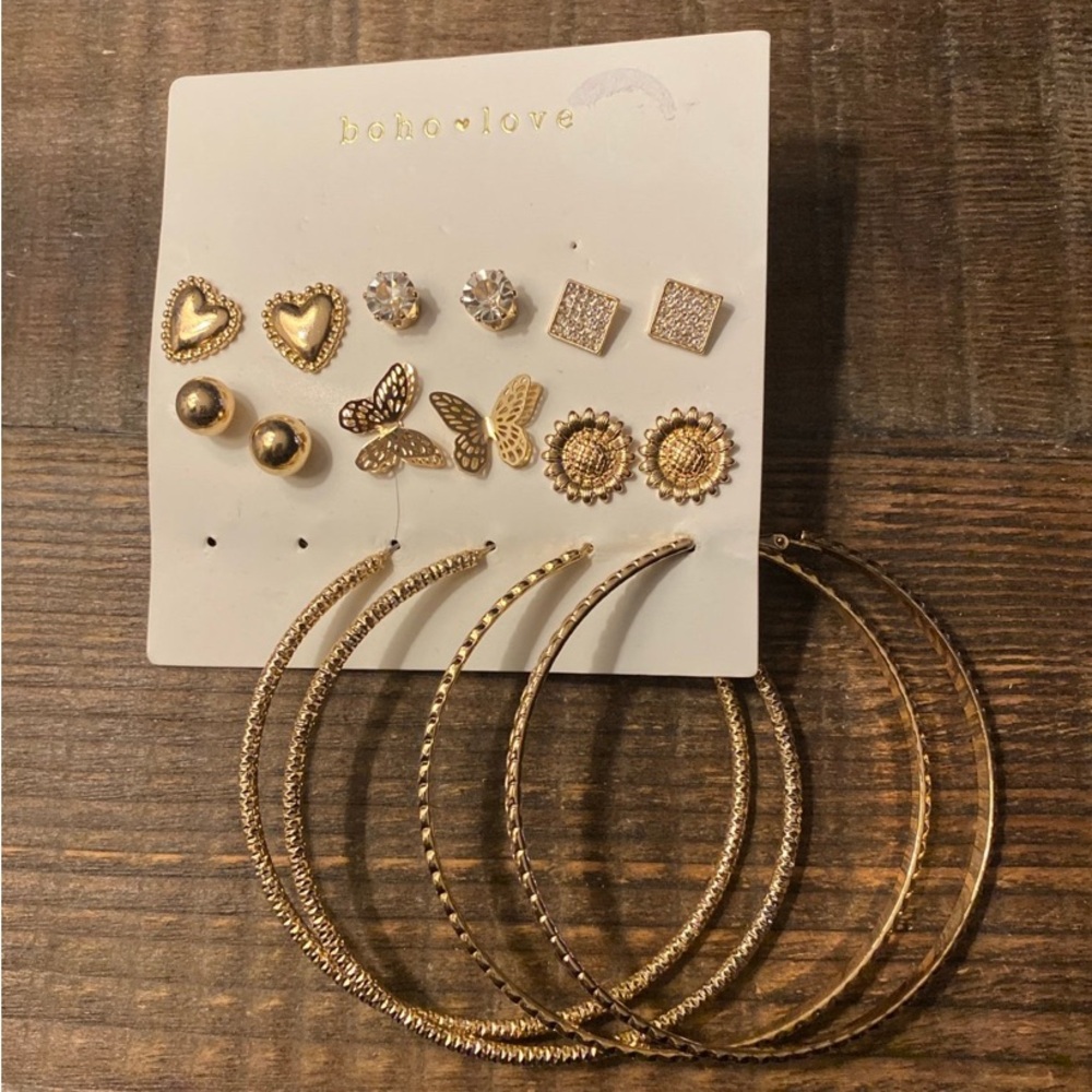 NWT- boho love- 8 pairs of Earrings
